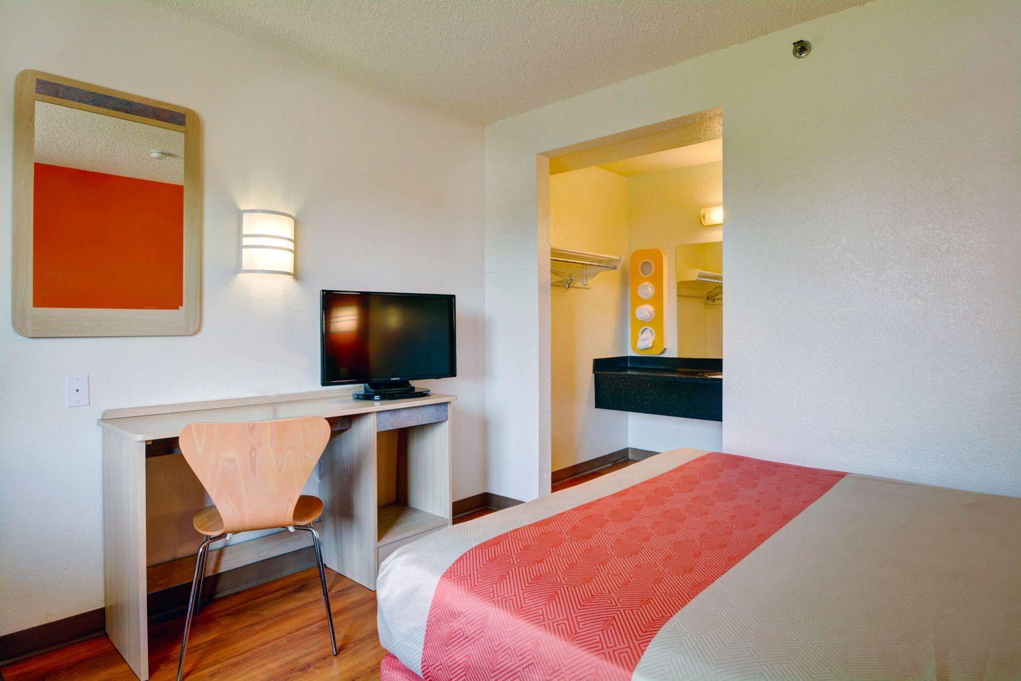 Motel 6-Wethersfield, Ct - Hartford Экстерьер фото